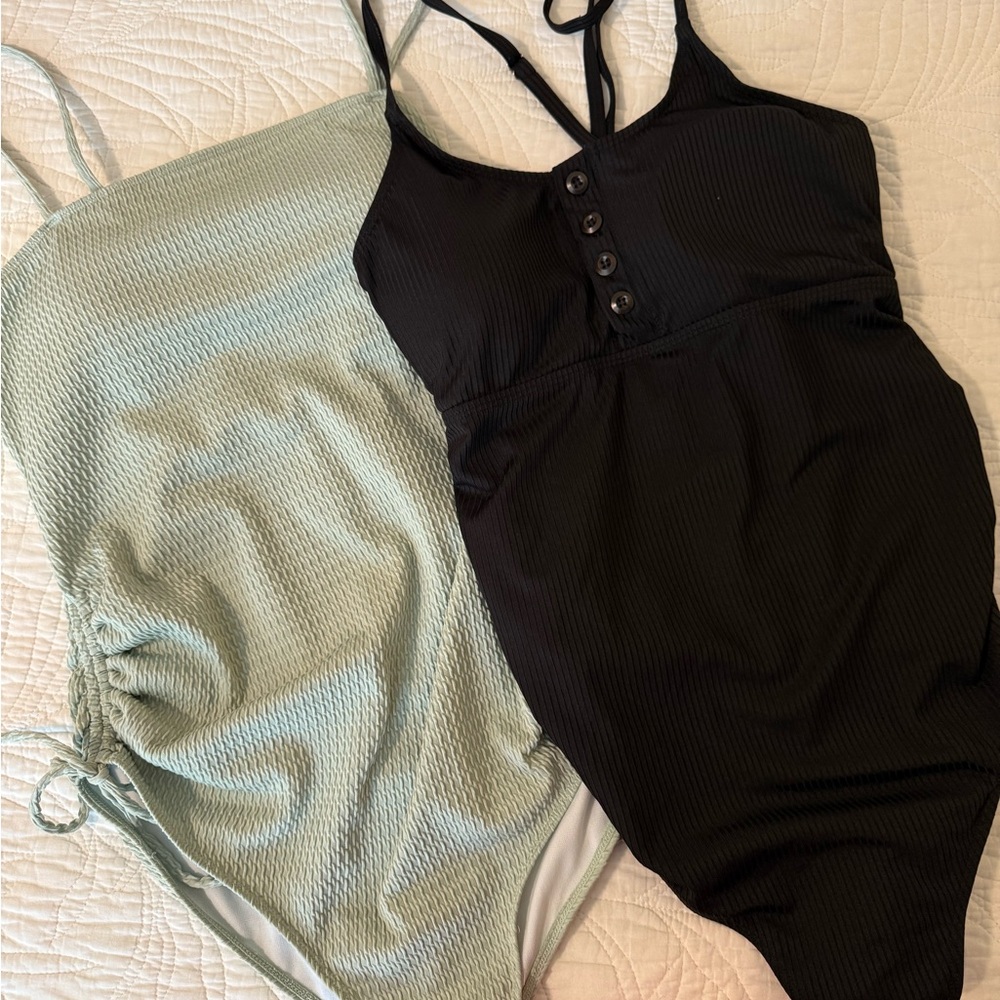Maternity swimsuit bundle, size large, like new condition